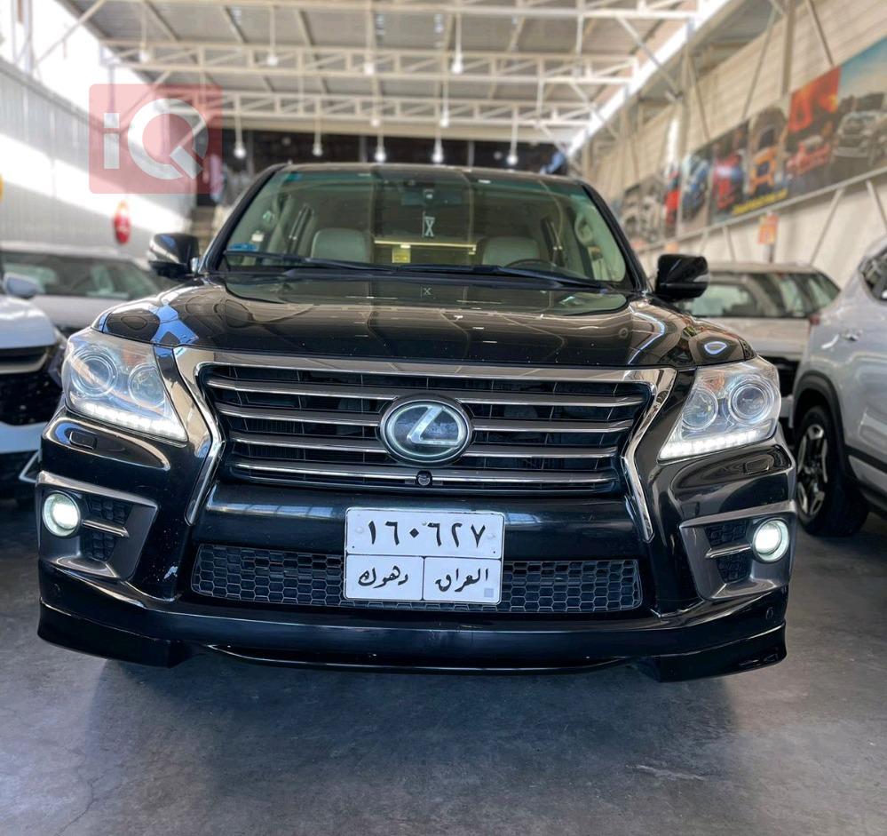 Lexus LX